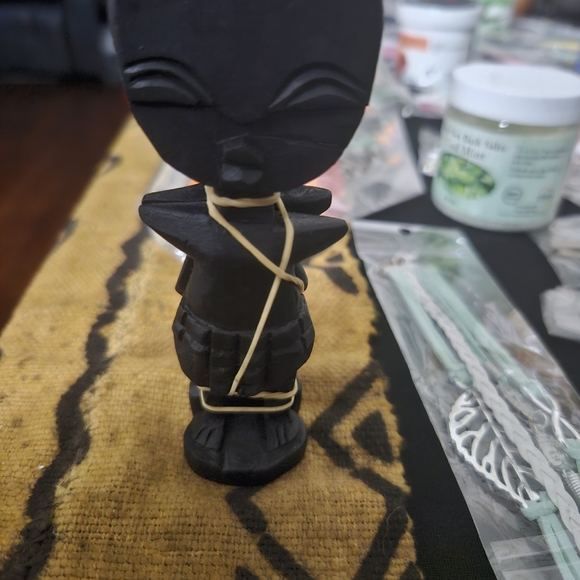 Various Cultural pieces for Sale - Picture 3 of 16